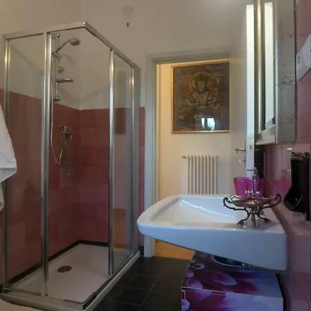 Parva Sed Apta Mihi Hotel